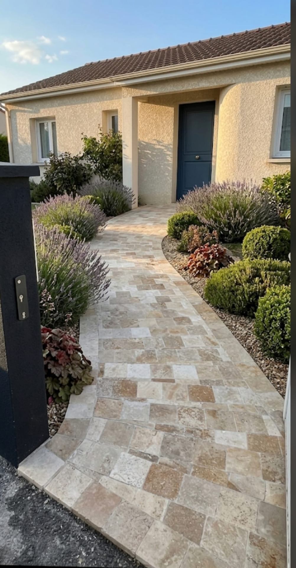 Pose de pavé travertin 15 m² — Changis-sur-Marne (77440)